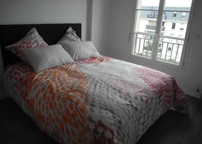 Standing Chartrons * Bordeaux