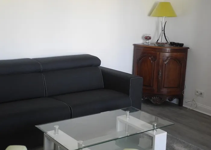 Standing Chartrons ボルドー